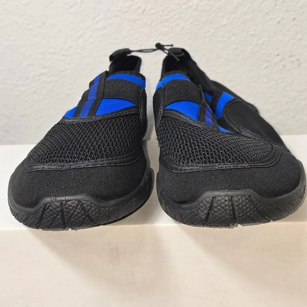 NWOT Academy Water Shoes Black Blue Mesh Slip On Athletic Boys Size 3D